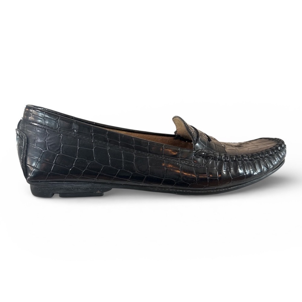 Impo Embossed Black Leather Loafers Size 8‎